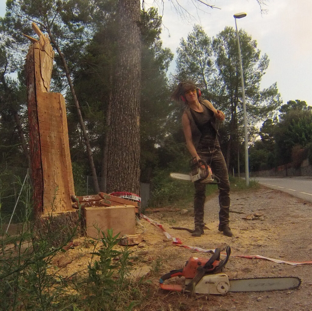 ariane patout motosierra